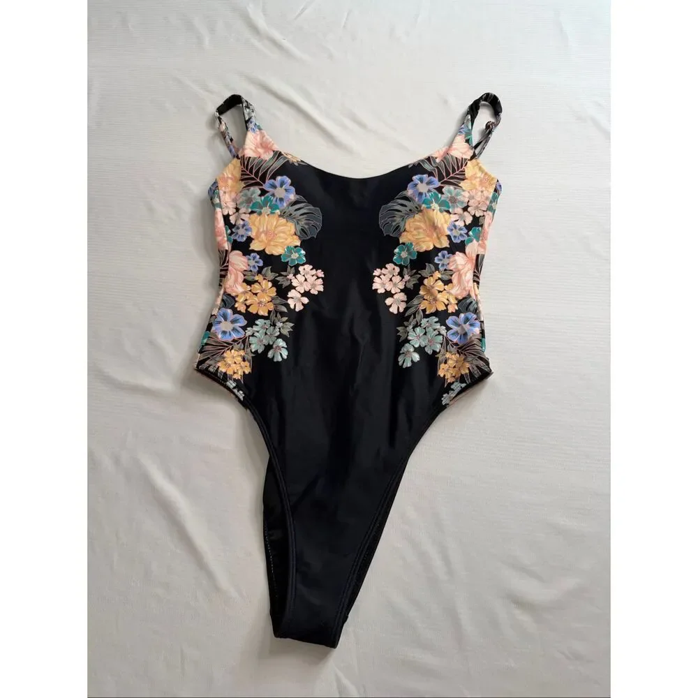 NWT O’Neill Macaw Tropical North Shore Swimsuit Size Small New